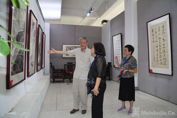 中国老年书画研究会香港分会书画作品展在京